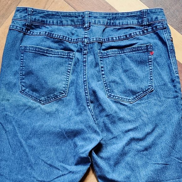 Denim 24/7 Medium Wash Boot Cut Jeans Size 14W - Picture 11 of 14